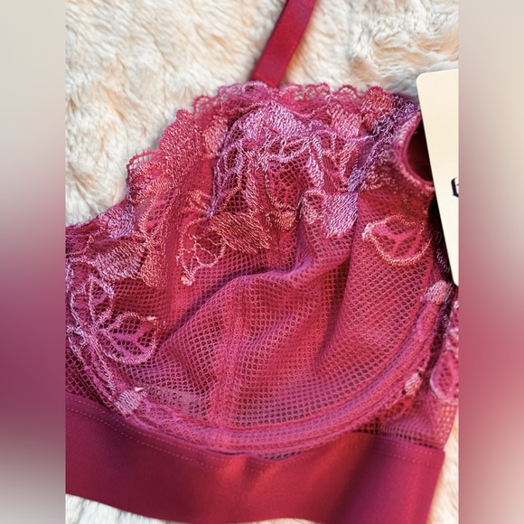 B’tempt’d Bra & Panty Set - Opening Act by Wacoal - Picture 9 of 16